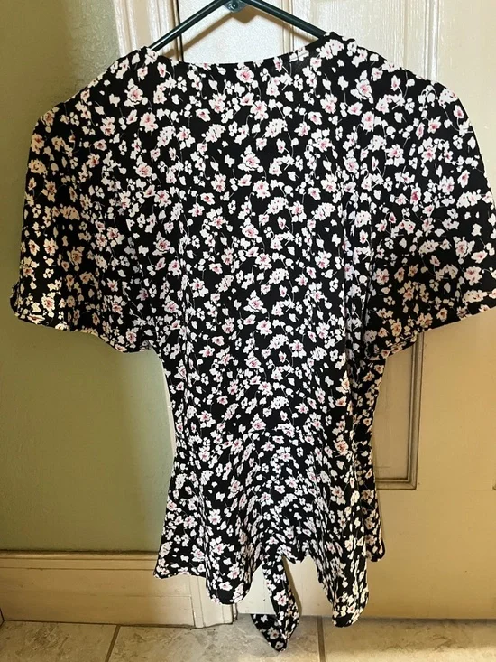 Cross tie shirt - Picture 2 of 4